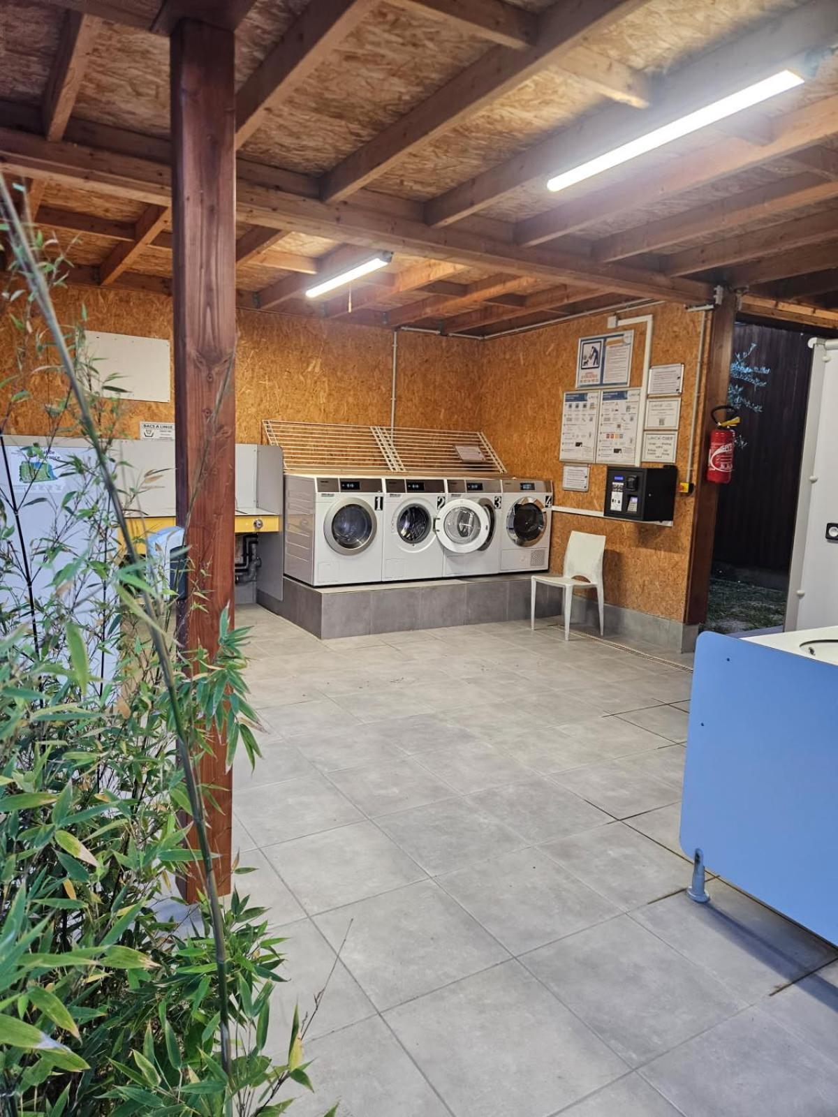 Mobil-Home 6 Personnes Cadenet Eksteriør billede